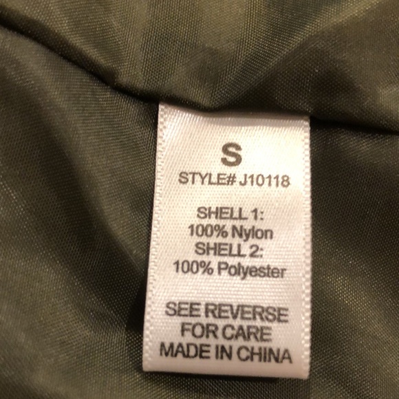 Lightweight Olive Green Puffer Jacket. Size S - Picture 4 of 5